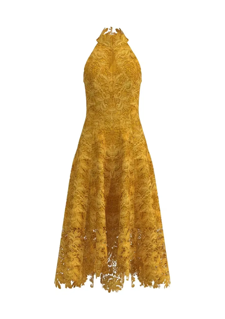 A-SHAPE SILHOUETTE CHEONGSAM IN YELLOW