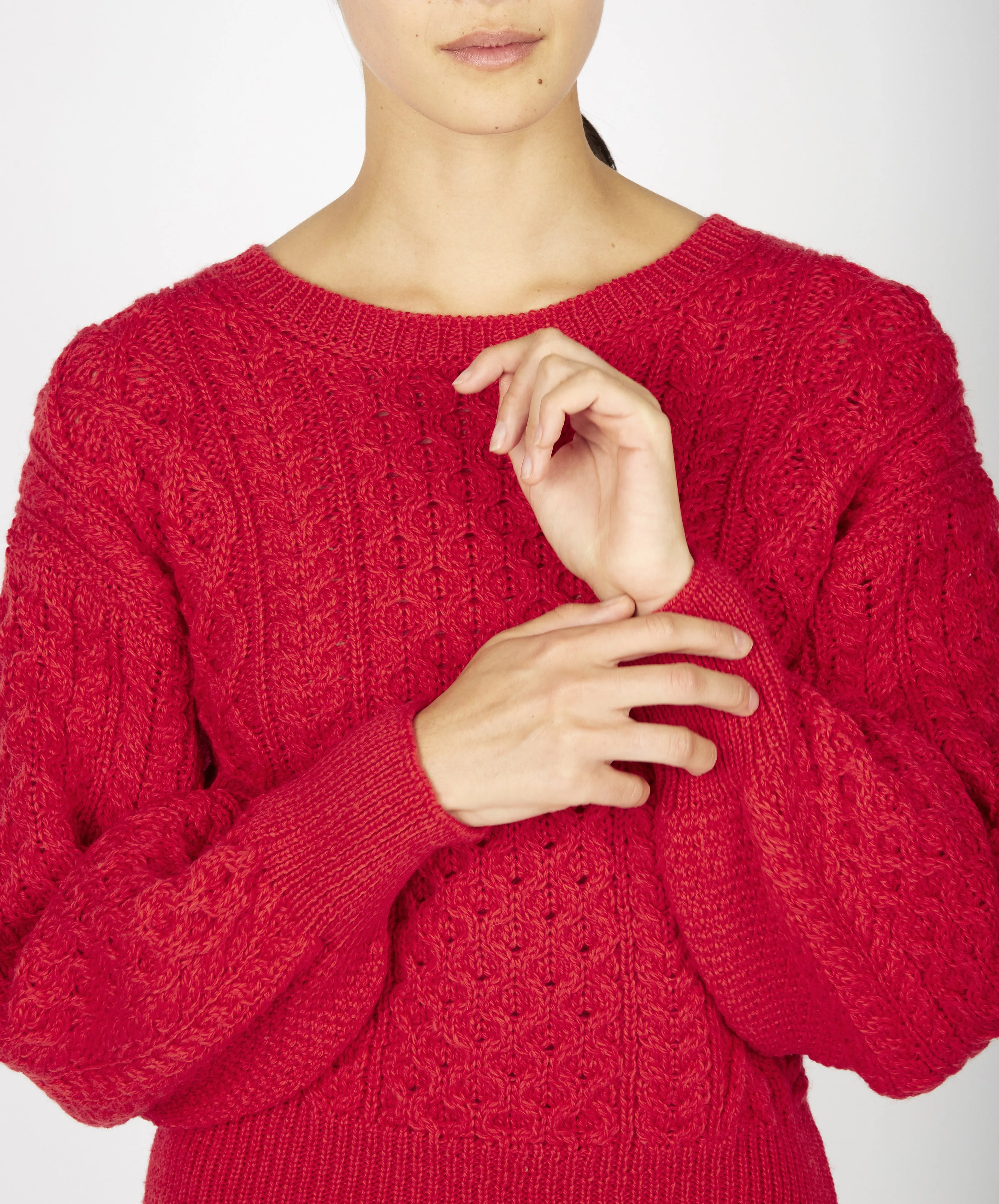 Honeysuckle Cropped Aran Sweater Scarlet