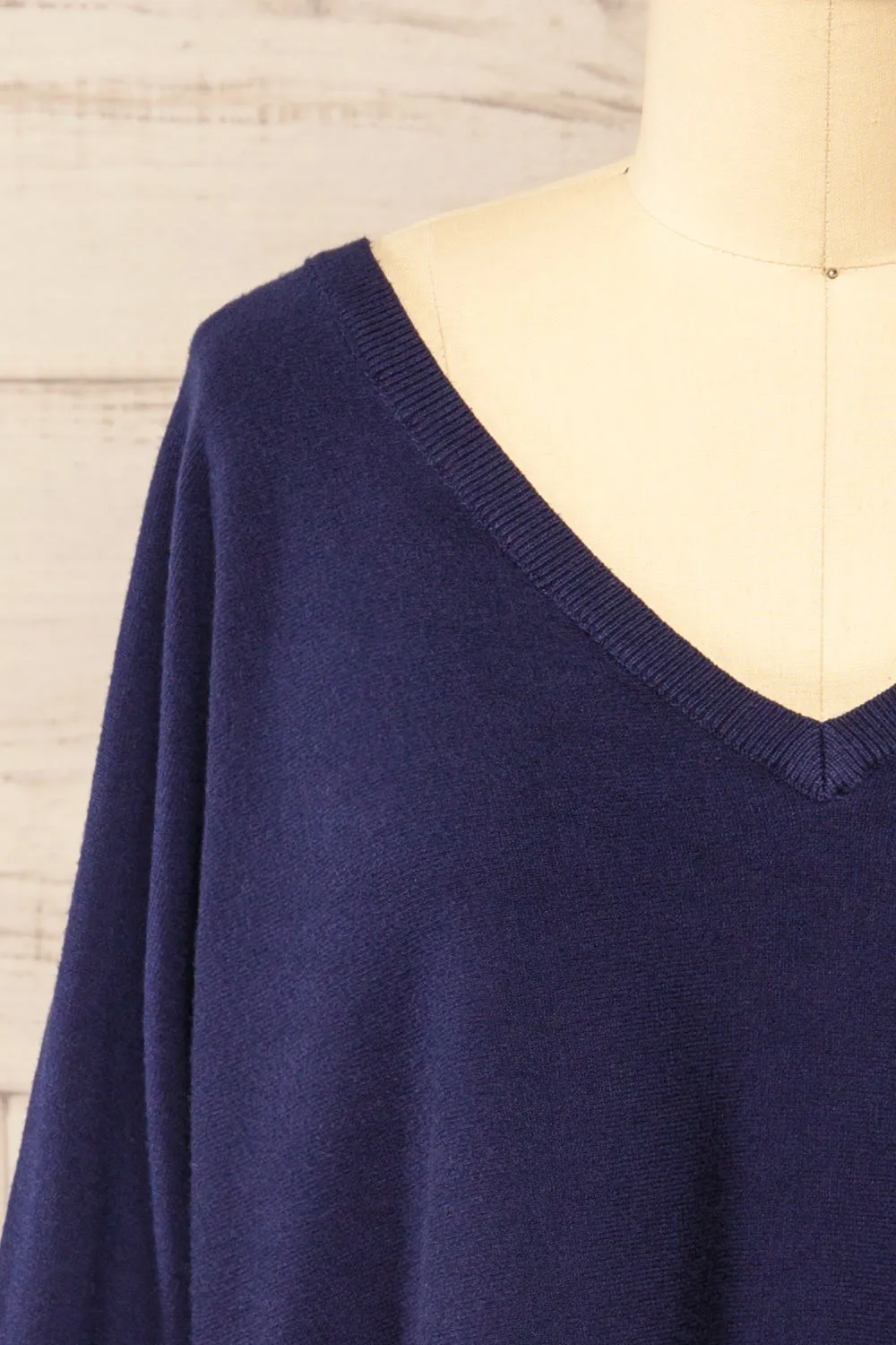 Ingleton Navy | V-Neck Crop Sweater