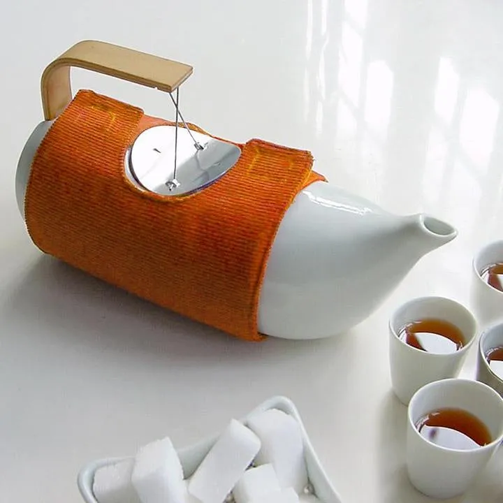 Mirza Teapot with Orange Cosy