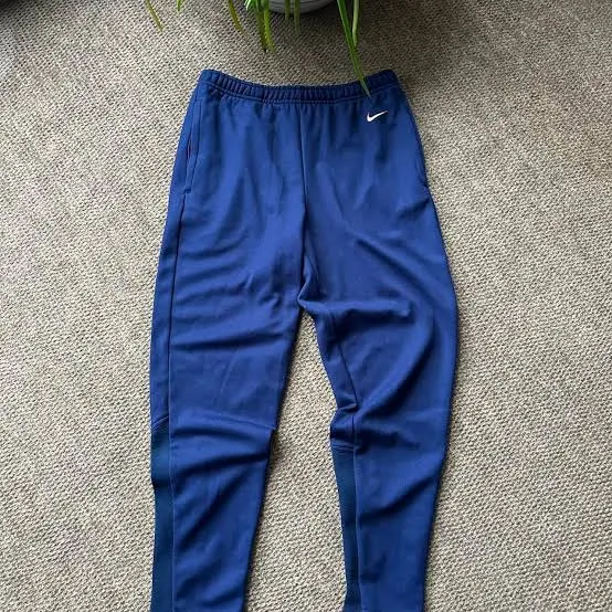 Nike Sweatpants Aesthetic  10 pics