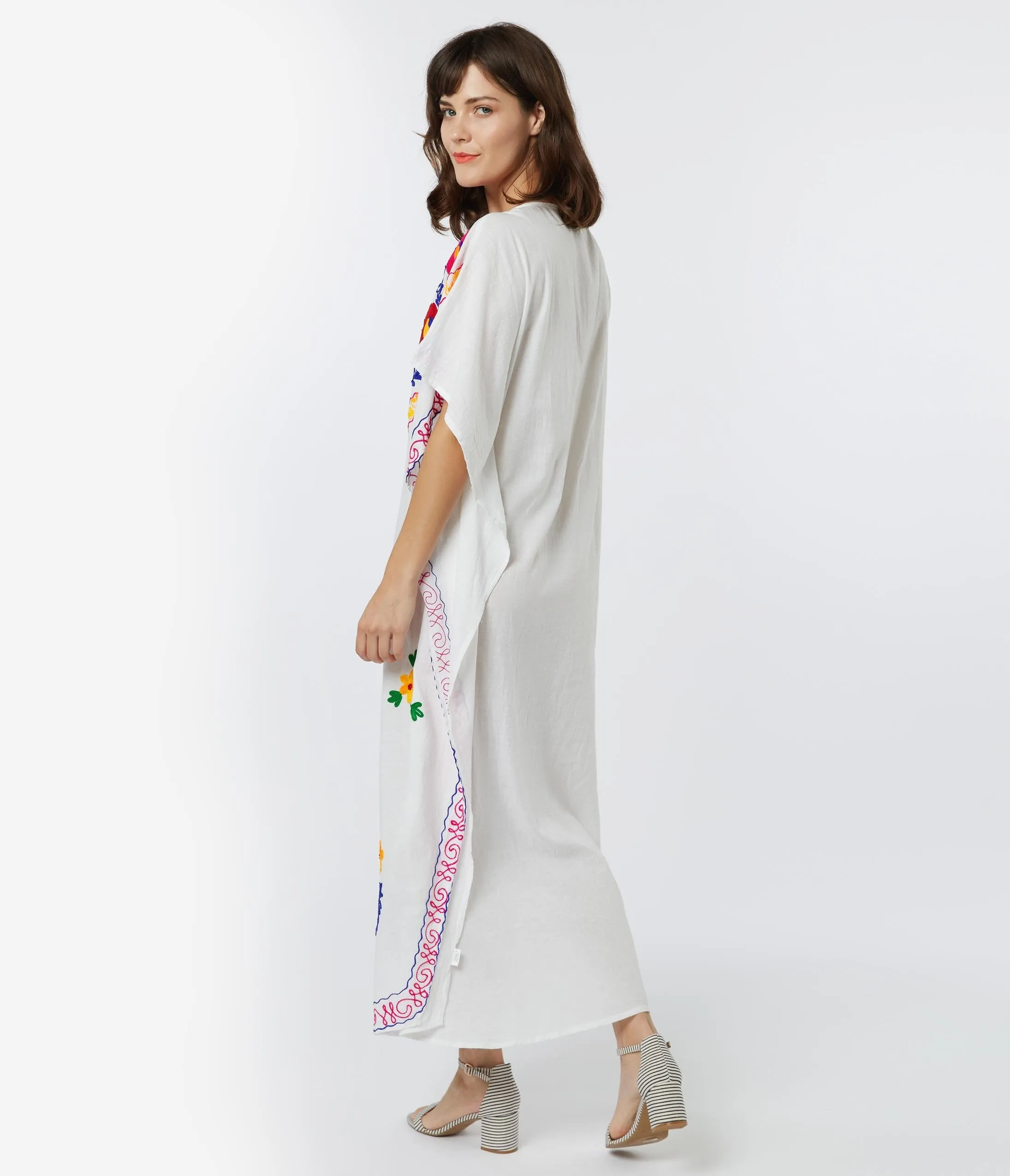 Retro Style White Embroidered Floral Caftan