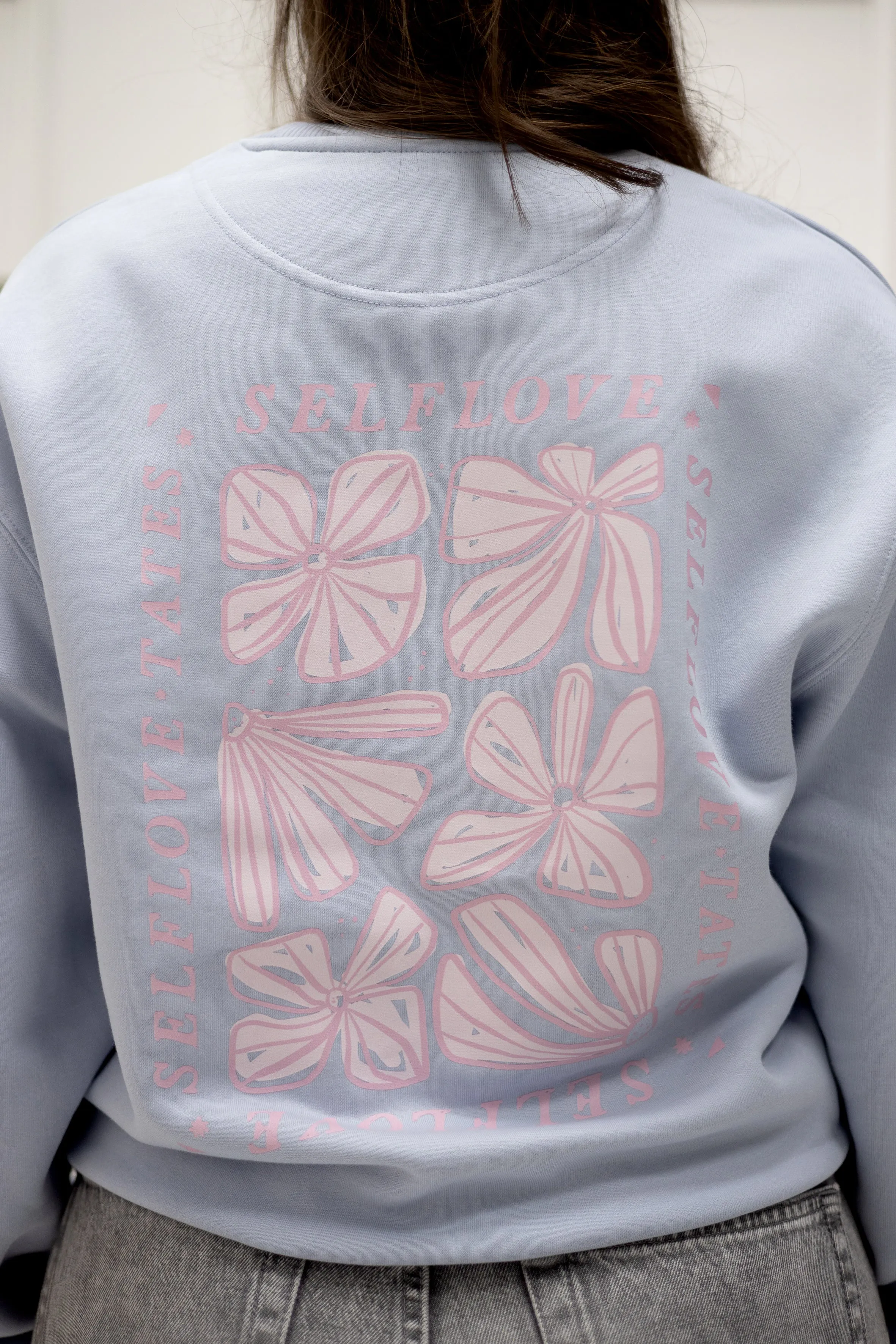 Sweater (Oversized) mit "Selflove flowers" Motiv