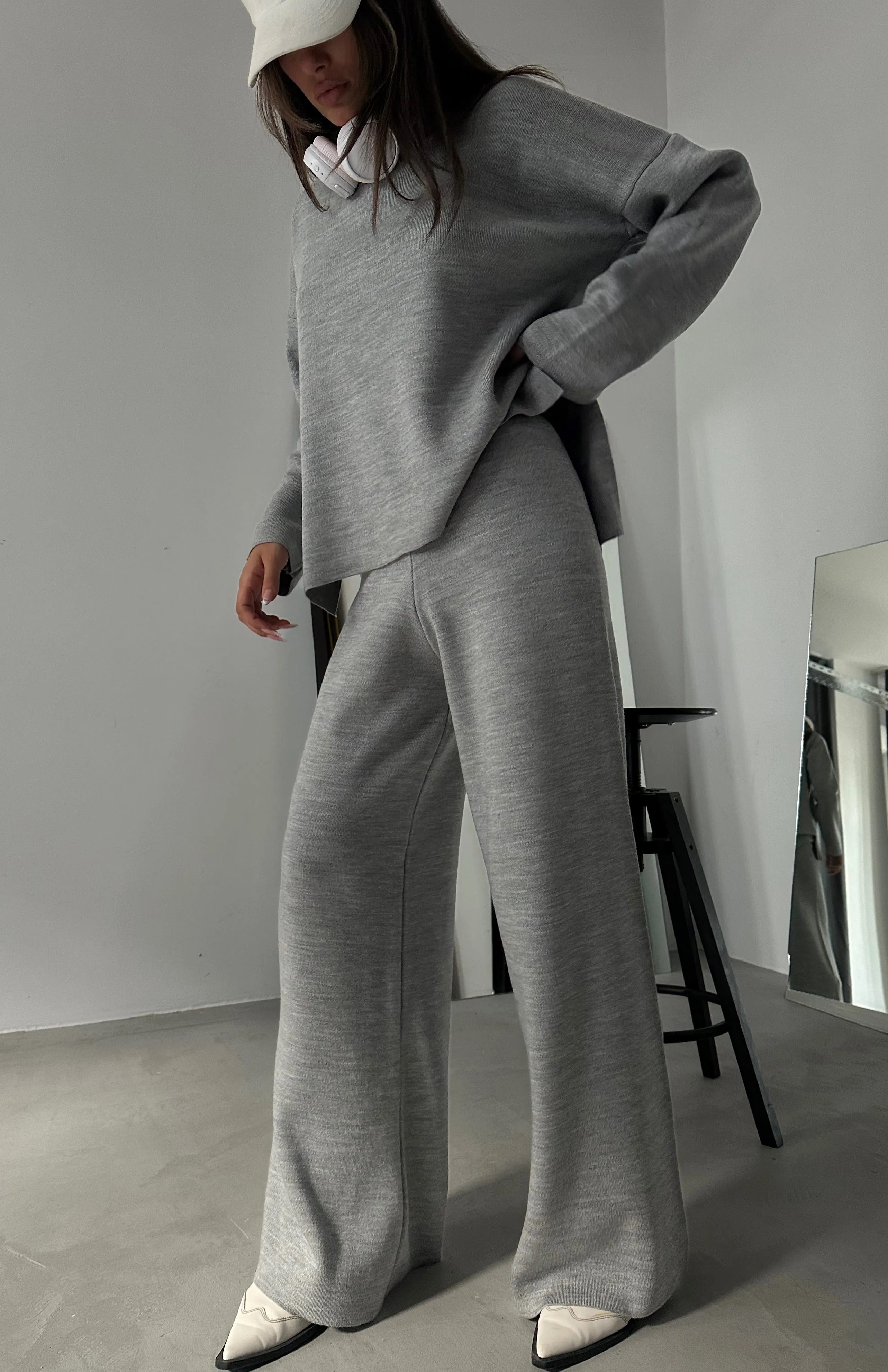 V Neck Knitwear Set Sweater And Trouser