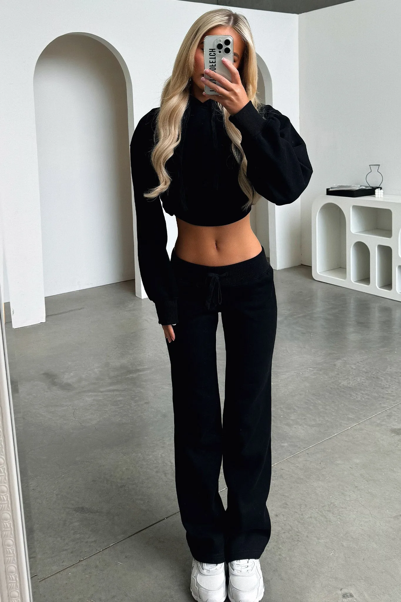 Zaina Low Rise Sweatpants - Black